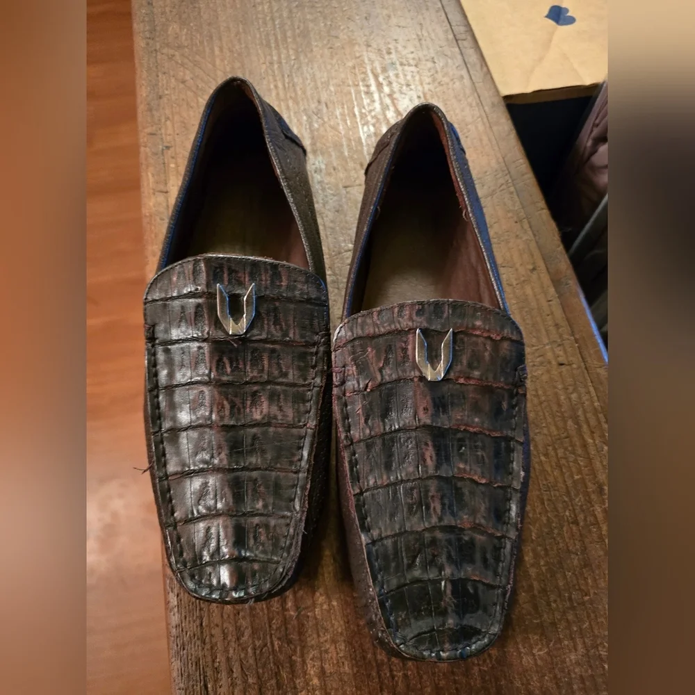 Vestigium Ostrich loafers 7.5 NWOT